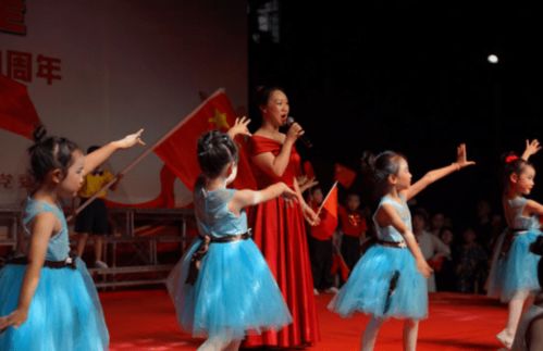 武陵區(qū)長(zhǎng)庚街道先進(jìn)典型表彰大會(huì)暨文藝匯演圓滿舉行